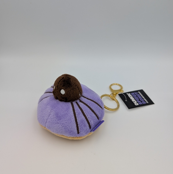 Dunkin' Spider Donut Plush Keychain And Straw Buddy Bundle - Picture 5 of 5